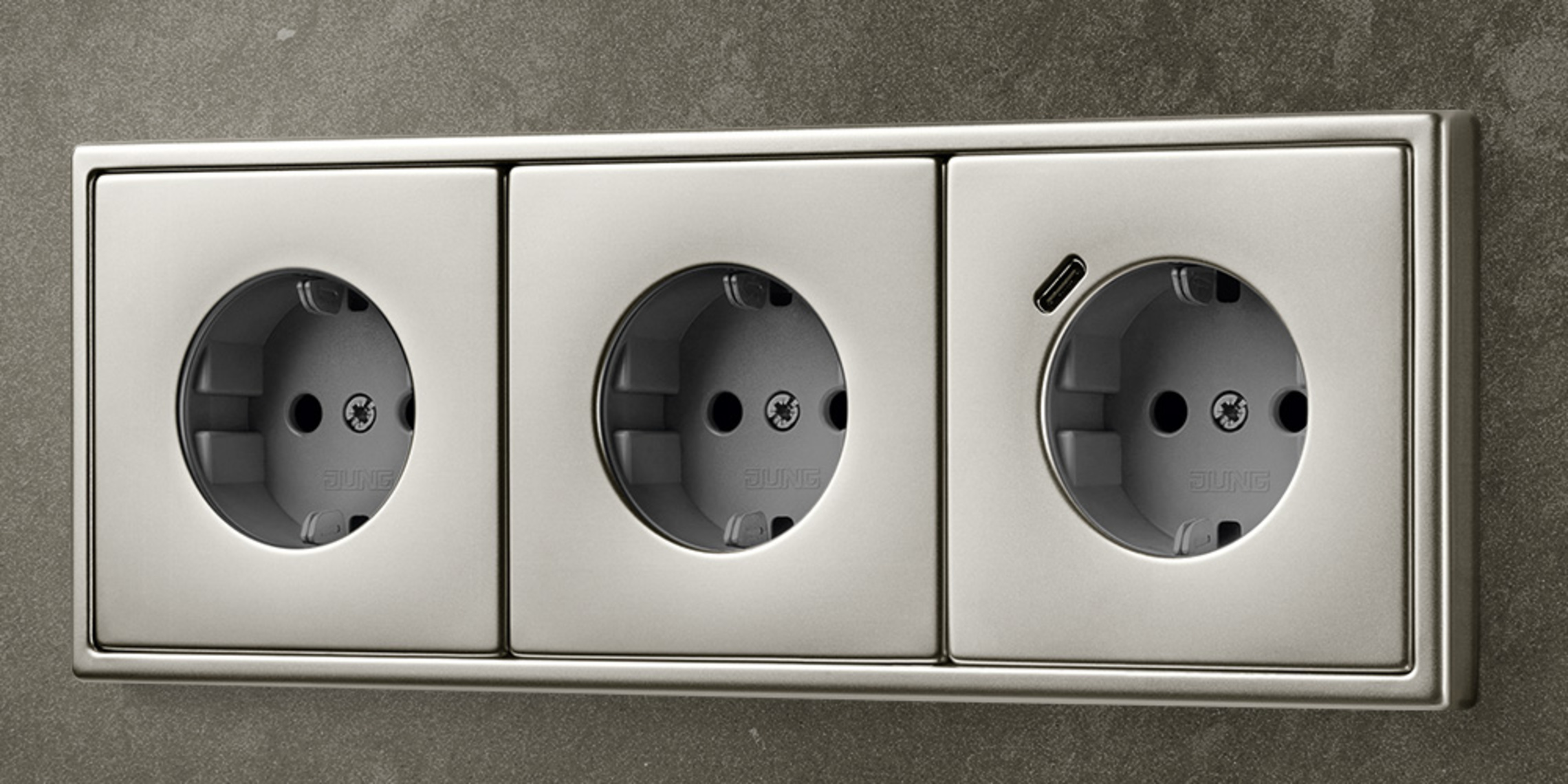 SCHUKO® Steckdosen mit USB bei AP Elektrotechnik in Backnang
