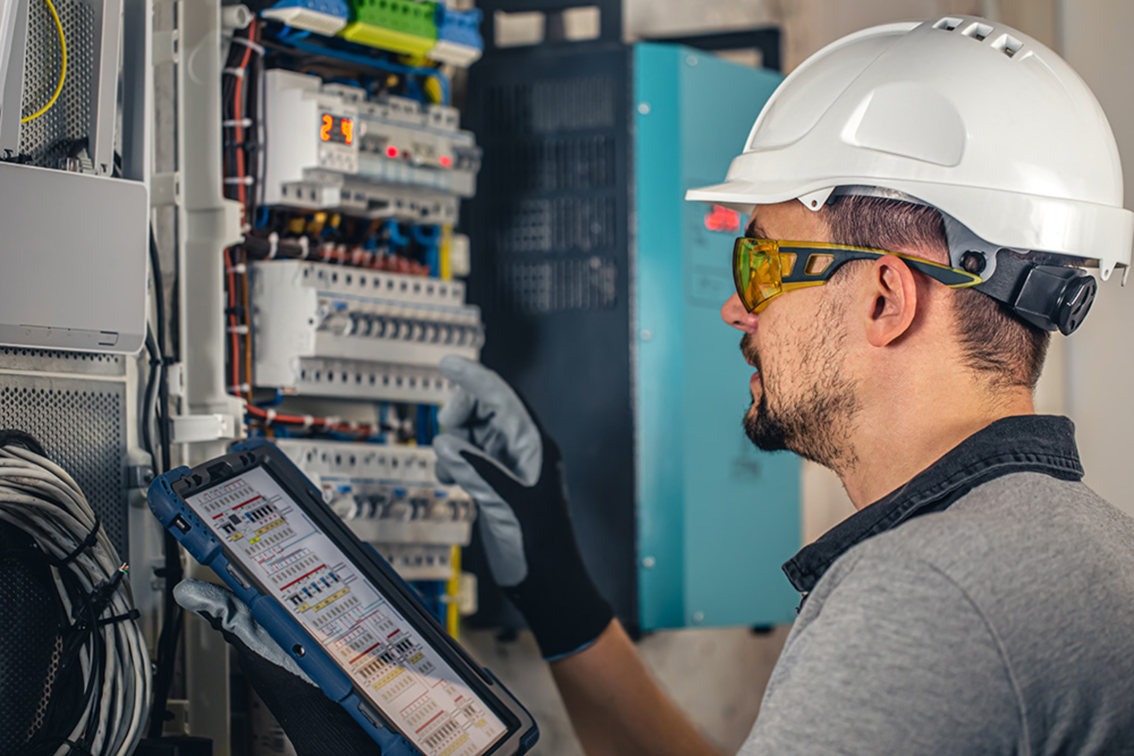Industrie & Gewerbe bei AP Elektrotechnik in Backnang