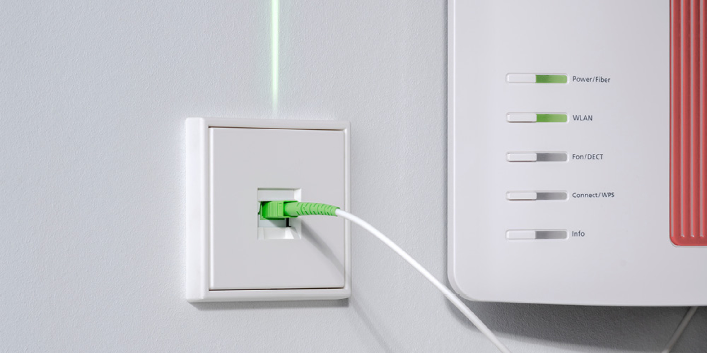 Die neuen Glasfaser-Anschlussdosen bei AP Elektrotechnik in Backnang