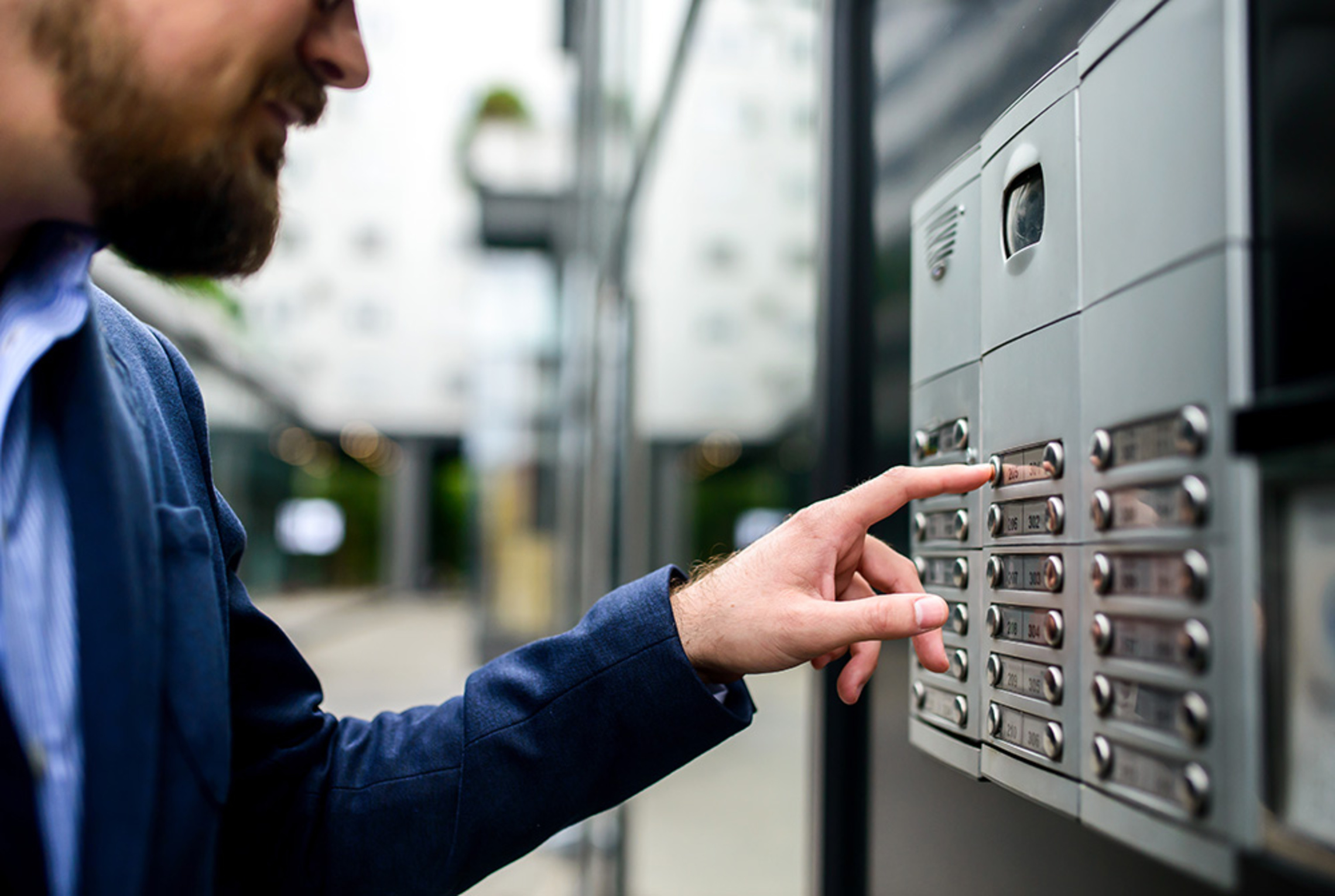 Sprech&shy;anlagen bei AP Elektrotechnik in Backnang